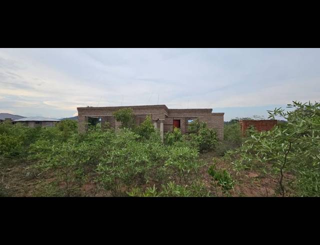 LAND FOR SALE IN VUWANI